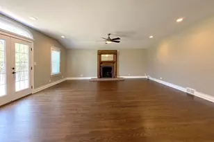 16 S Hi Lusi Ave, Mount Prospect, IL 60056 - Photo 21