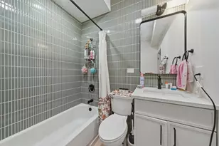 1113 S Racine Ave, Chicago, IL 60607 - Photo 17