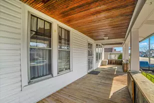 257 W Illinois Ave, Aurora, IL 60506 - Photo 3