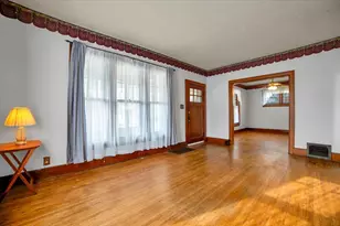 257 W Illinois Ave, Aurora, IL 60506 - Photo 5