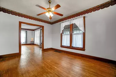 257 W Illinois Avenue, Aurora, IL 60506 - Photo 17