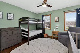 2123 Green Valley Rd, Darien, IL 60561 - Photo 17