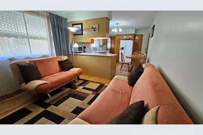 1208 N Walnut Avenue, Arlington Heights, IL 60004 - Photo 9