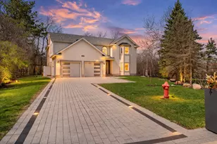 1337 Hiawatha Ct, Highland Park, IL 60035 - Photo 1