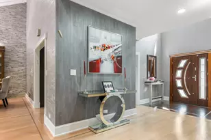 1337 Hiawatha Ct, Highland Park, IL 60035 - Photo 3