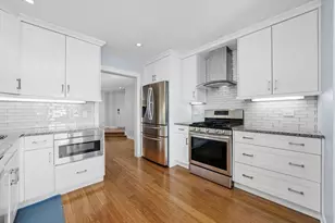 9748 Mill Dr E, Palos Park, IL 60464 - Photo 7