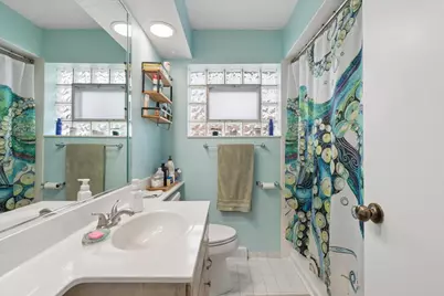 8657 W Lyndale Avenue, River Grove, IL 60171 - Photo 11