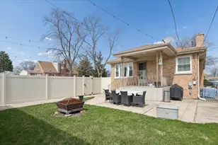 8657 W Lyndale Ave, River Grove, IL 60171 - Photo 17