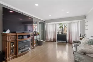 8657 W Lyndale Ave, River Grove, IL 60171 - Photo 5