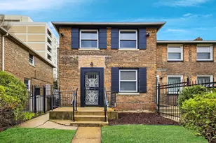 3821 S Calumet Ave, Chicago, IL 60653 - Photo 1