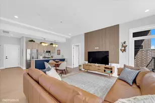 3204 N Kostner Ave, Chicago, IL 60641 - Photo 11