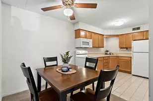 550 Timber Ridge Dr, Carol Stream, IL 60188 - Photo 5