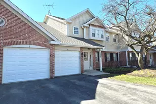 1215 N Williams Dr, Palatine, IL 60074 - Photo 1