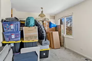 6818 Roberts Dr, Woodridge, IL 60517 - Photo 5