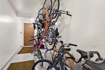 6818 Roberts Drive #6, Woodridge, IL 60517 - Photo 15