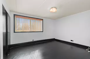 5011 Valley Ln, Streamwood, IL 60107 - Photo 9