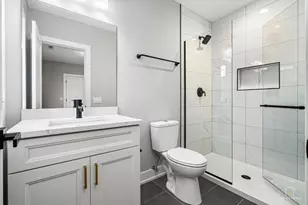 3409 S Lituanica Ave, Chicago, IL 60608 - Photo 15