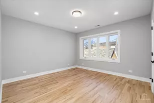 3409 S Lituanica Ave, Chicago, IL 60608 - Photo 9