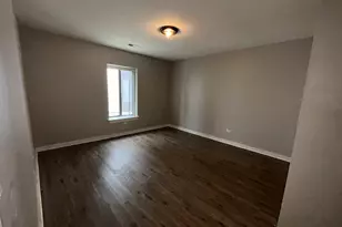 743 E Fullerton Ave, Glendale Heights, IL 60139 - Photo 9