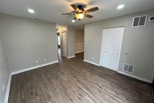 743 E Fullerton Ave, Glendale Heights, IL 60139 - Photo 3