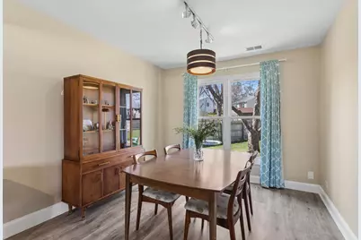 745 Buffalo Circle, Carol Stream, IL 60188 - Photo 7