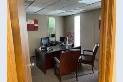 913 S 4th Street, Dekalb, IL 60115 - Photo 7