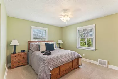 375 S Lake Street, Grayslake, IL 60030 - Photo 11