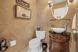 829 Stables Ct W, Highwood, IL 60040 - Photo 7