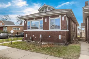 8406 S Oglesby Ave, Chicago, IL 60617 - Photo 3