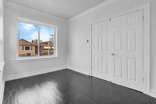 8406 S Oglesby Ave, Chicago, IL 60617 - Photo 11