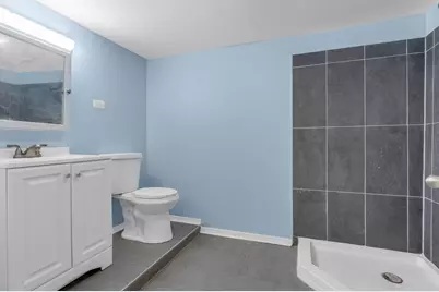 8406 S Oglesby Avenue, Chicago, IL 60617 - Photo 41