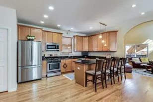 7916 W Altgeld St, Elmwood Park, IL 60707 - Photo 5