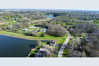 2000 Candlewick Drive SW, Poplar Grove, IL 61065 - Photo 7