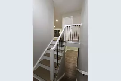 1390 Glen Hill Drive, Glendale Heights, IL 60139 - Photo 3