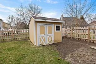 1343 Knollwood Cir, Crystal Lake, IL 60014 - Photo 35