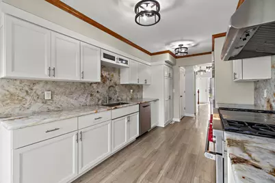 1343 Knollwood Circle, Crystal Lake, IL 60014 - Photo 9