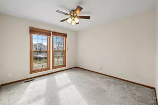 1343 Knollwood Cir, Crystal Lake, IL 60014 - Photo 27