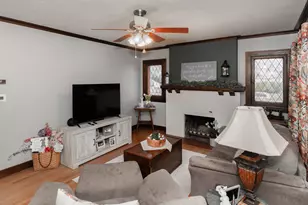 1125 17th Ave, Moline, IL 61265 - Photo 9