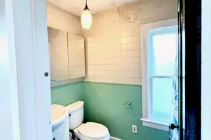 703 S 7th Ave, Saint Charles, IL 60174 - Photo 3