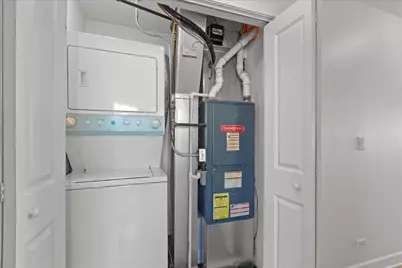 3741 N Milwaukee Avenue #208, Chicago, IL 60641 - Photo 9