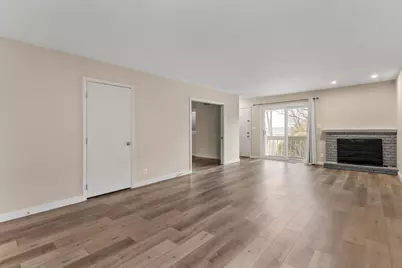 5911 36th Ave Court #16, Moline, IL 61265 - Photo 9