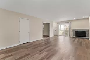 5911 36th Ave Ct, Moline, IL 61265 - Photo 9