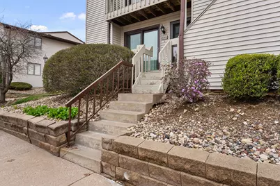 5911 36th Ave Court #16, Moline, IL 61265 - Photo 3