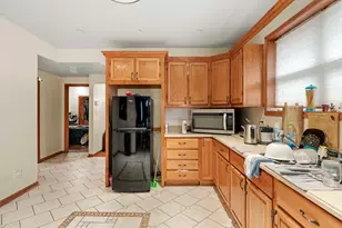 1464 Shirley Dr, Calumet City, IL 60409 - Photo 5