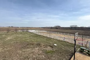 1801 Lee Center Rd, Amboy, IL 61310 - Photo 5