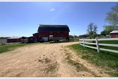 1801 Lee Center Road, Amboy, IL 61310 - Photo 5