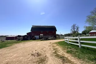 1801 Lee Center Rd, Amboy, IL 61310 - Photo 5