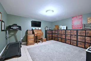 1303 E Ironwood Dr, Mount Prospect, IL 60056 - Photo 27