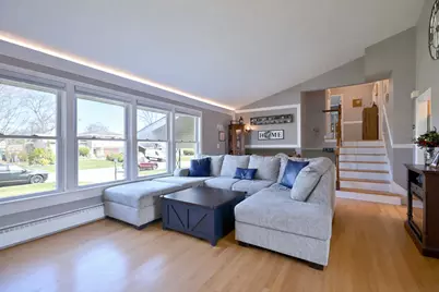 1303 E Ironwood Drive, Mount Prospect, IL 60056 - Photo 7