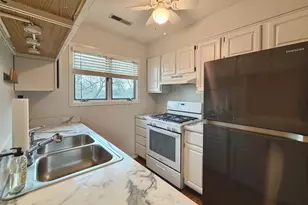 3117 4th St, Moline, IL 61265 - Photo 7